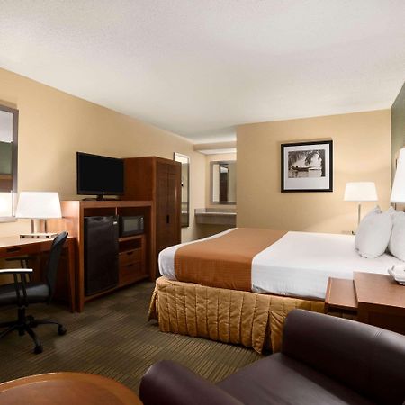 Days Inn By Wyndham Jacksonville Airport Εξωτερικό φωτογραφία
