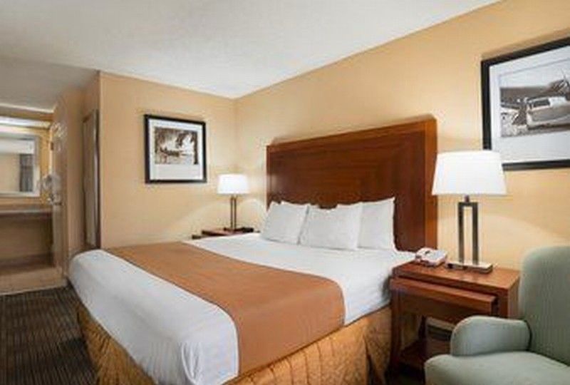 Days Inn By Wyndham Jacksonville Airport Εξωτερικό φωτογραφία