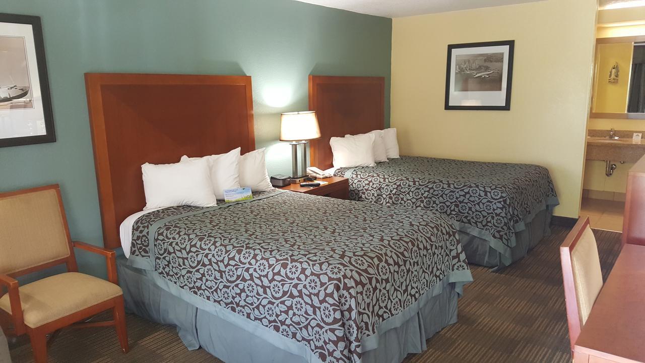Days Inn By Wyndham Jacksonville Airport Εξωτερικό φωτογραφία