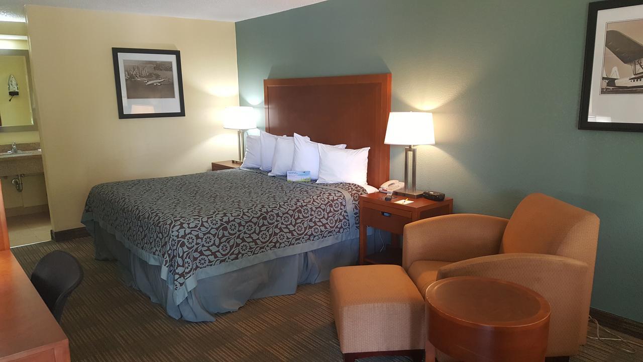 Days Inn By Wyndham Jacksonville Airport Εξωτερικό φωτογραφία