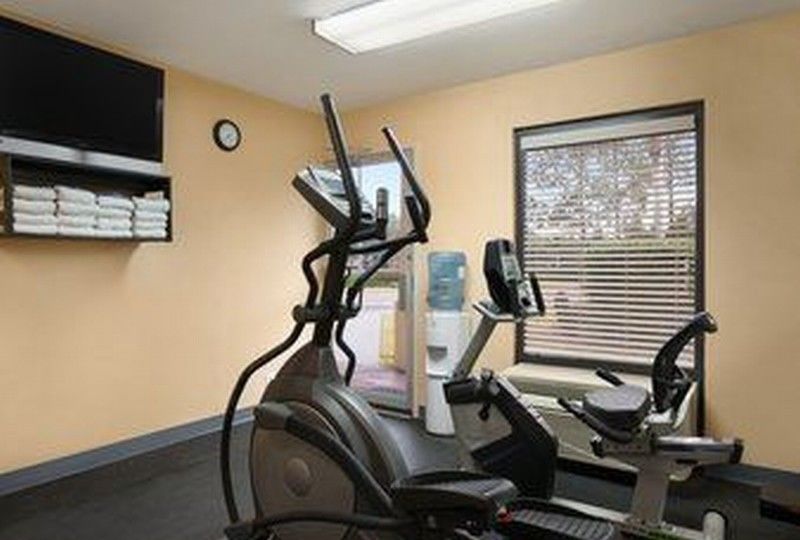 Days Inn By Wyndham Jacksonville Airport Εξωτερικό φωτογραφία