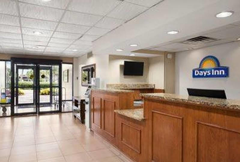 Days Inn By Wyndham Jacksonville Airport Εξωτερικό φωτογραφία
