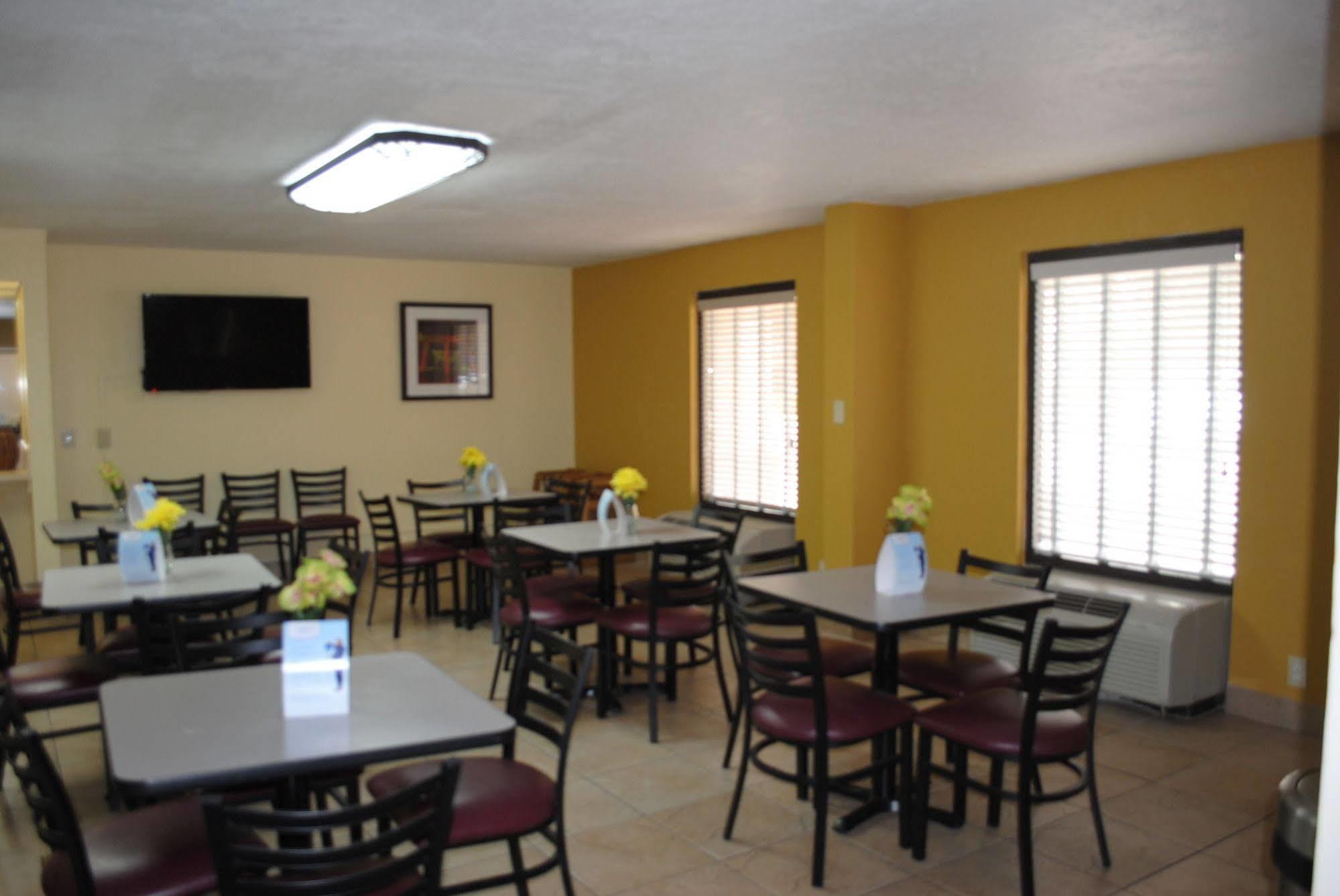 Days Inn By Wyndham Jacksonville Airport Εξωτερικό φωτογραφία