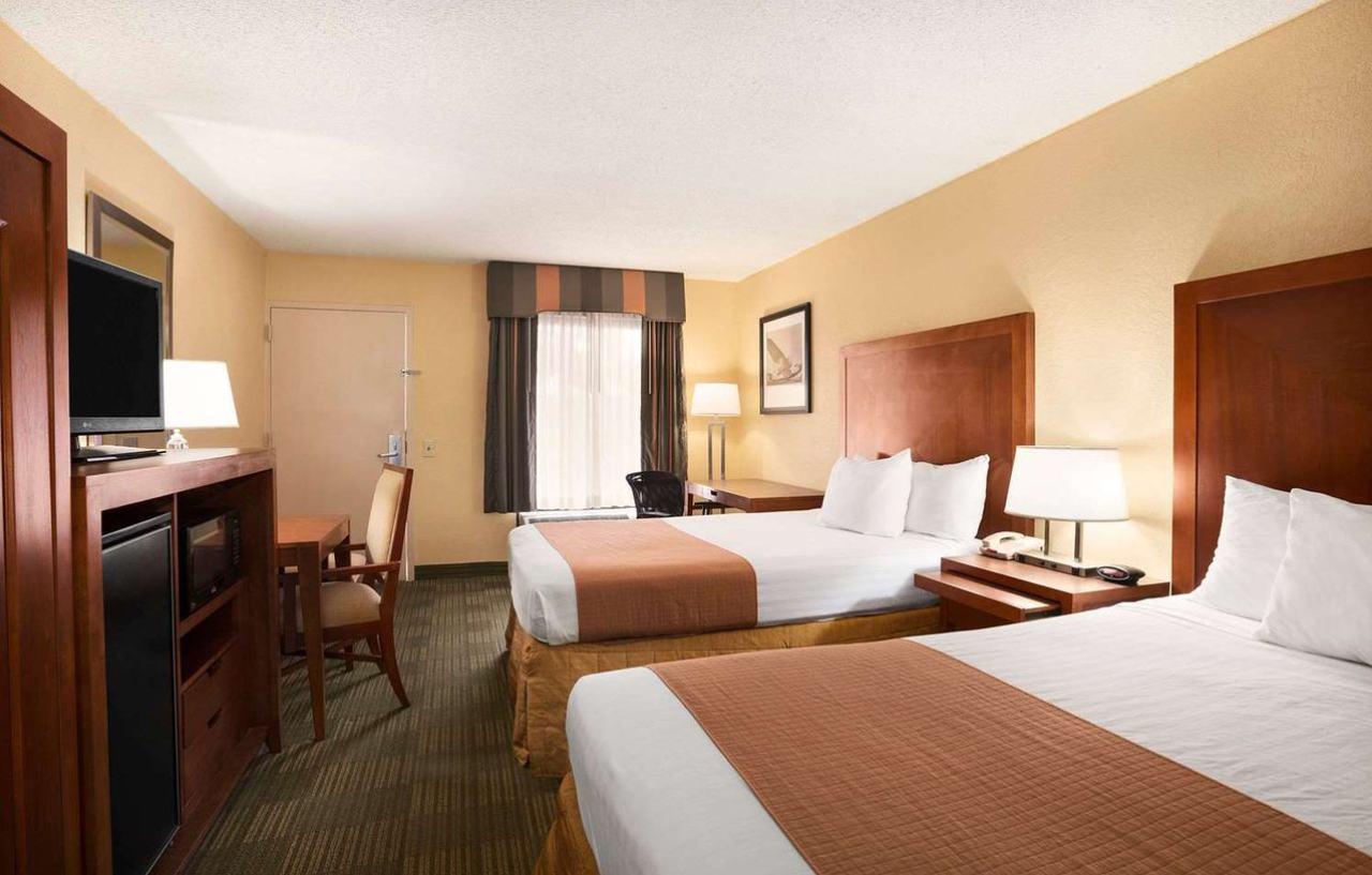 Days Inn By Wyndham Jacksonville Airport Εξωτερικό φωτογραφία